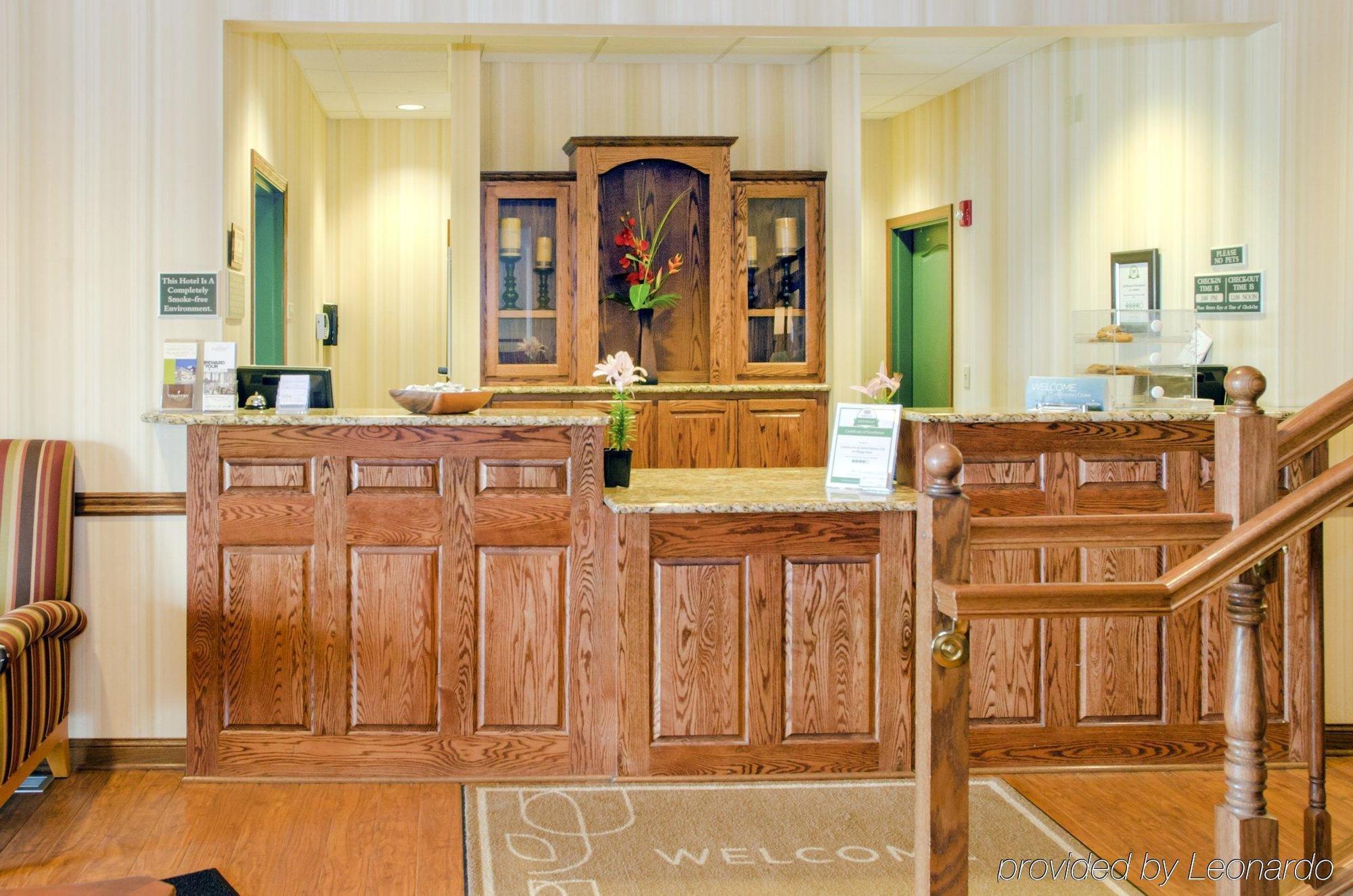 Country Inn & Suites By Radisson, Kansas City At Village West, Ks 보너 스프링 외부 사진