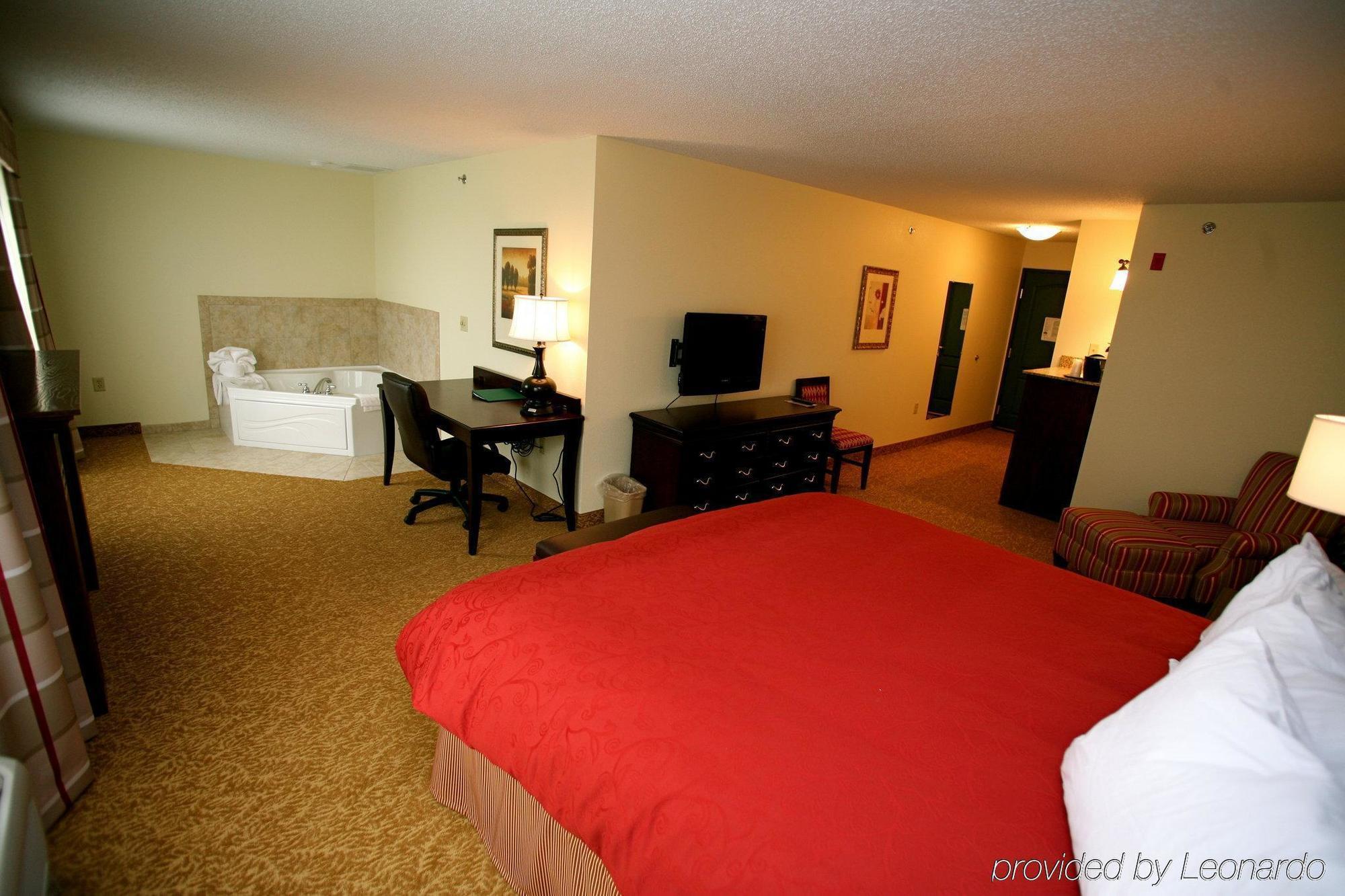 Country Inn & Suites By Radisson, Kansas City At Village West, Ks 보너 스프링 객실 사진